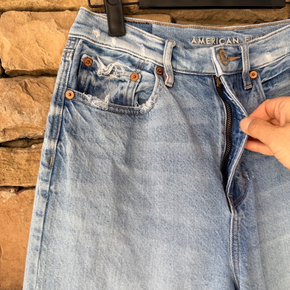 American Eagle Baggy Jean Womens 4 Light Wash High Rise Distressed Skater grunge - Picture 5 of 12